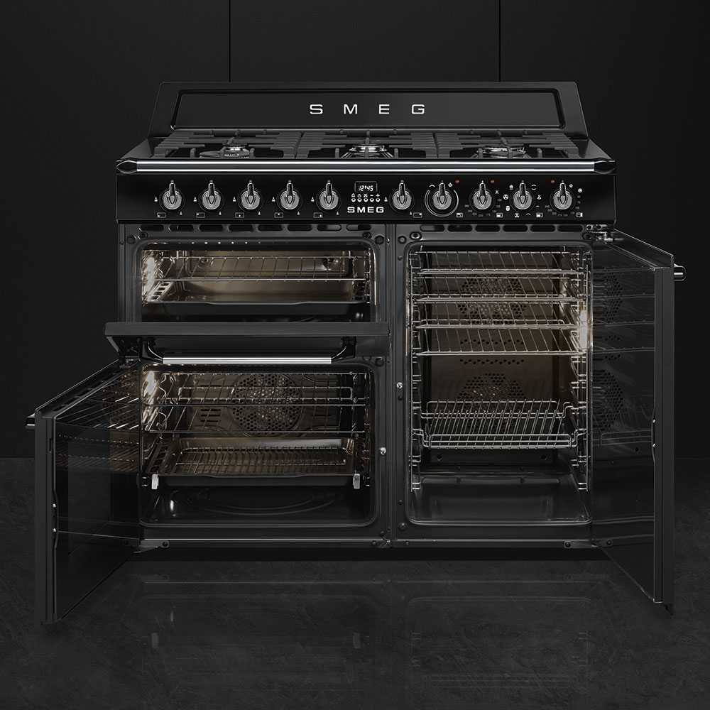 Smeg 100cm Victoria Dual Fuel Range Cooker TR103BL - Black Smeg 100cm Victoria Dual Fuel Range Cooker TR103BL - Black