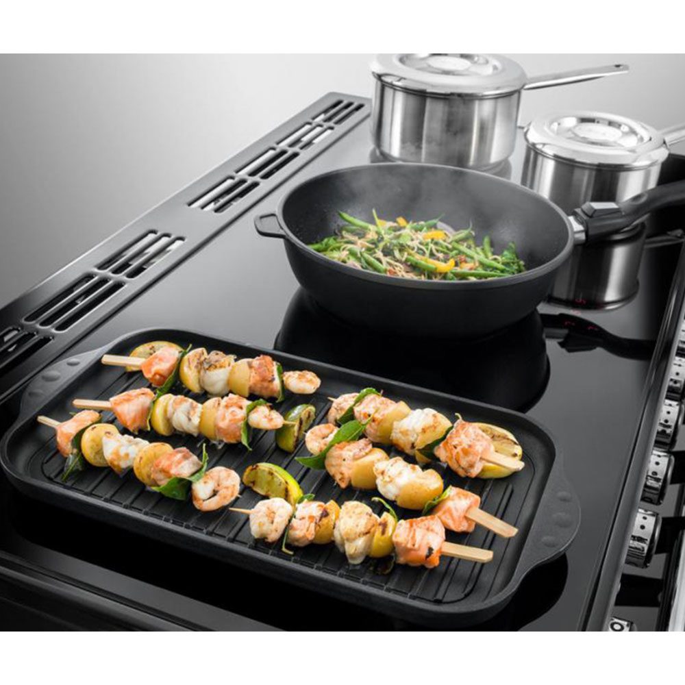 AGA Masterchef Masterchef Deluxe 110cm Induction Range Cooker 121880 MDX110EIPAS - Pearl Ashes AGA Masterchef Masterchef Deluxe 110cm Induction Range Cooker 121880 MDX110EIPAS - Pearl Ashes