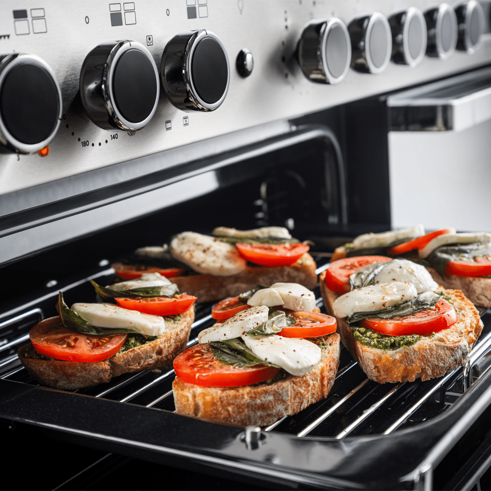 Rangemaster Edge Deluxe BC 110cm Dual Fuel Range Cooker With Chrome Trim 15828 EDDLB110DFGBLK/CM1 - Black Rangemaster Edge Deluxe BC 110cm Dual Fuel Range Cooker With Chrome Trim 15828 EDDLB110DFGBLK/CM1 - Black