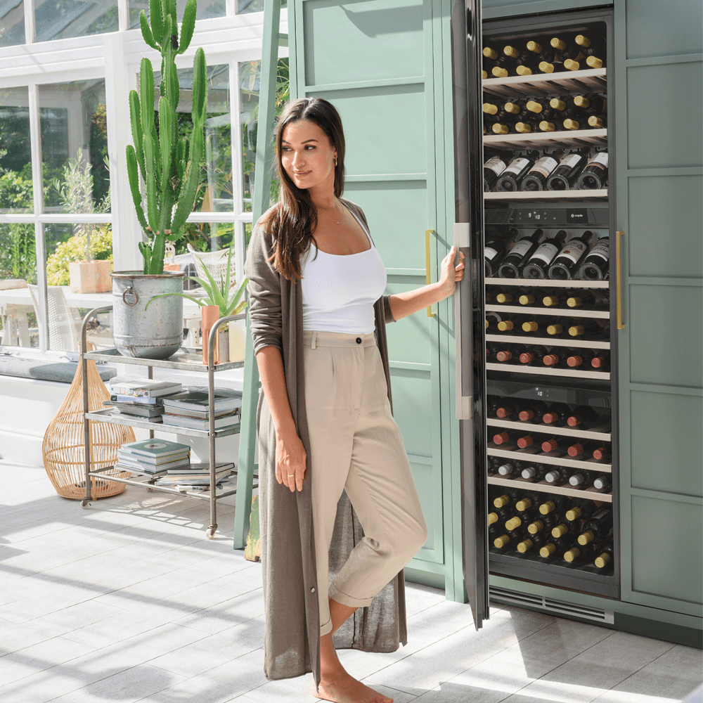 Caple 179cm Integrated In Column Triple Zone Wine Cooler WC1796BG - Black Caple 179cm Integrated In Column Triple Zone Wine Cooler WC1796BG - Black