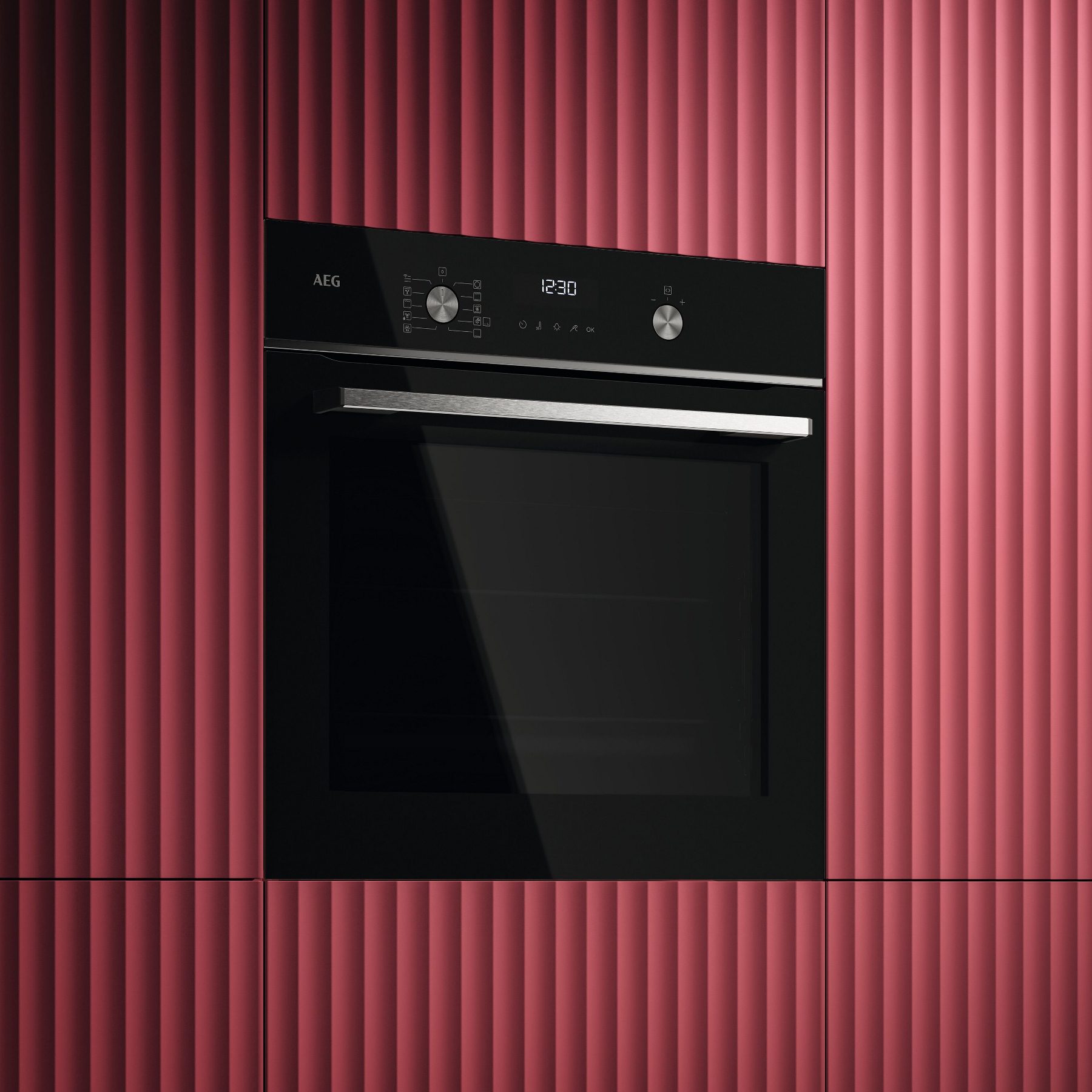 AEG Series 6000 SteamCrisp Pyrolytic Multifunction Single Oven GR6PB52FSB - Black AEG Series 6000 SteamCrisp Pyrolytic Multifunction Single Oven GR6PB52FSB - Black
