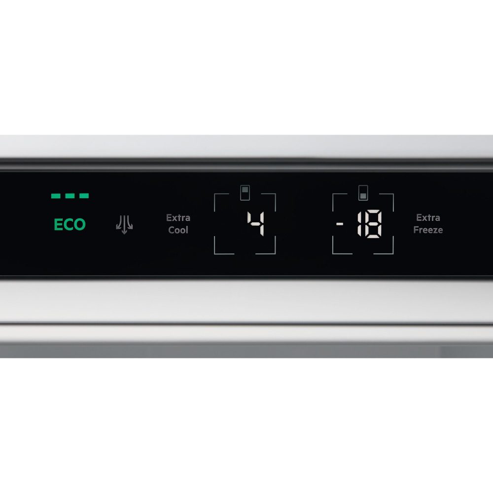 AEG 177cm Series 7000 Integrated Frost Free 70/30 Fridge Freezer NSC7G181DS AEG 177cm Series 7000 Integrated Frost Free 70/30 Fridge Freezer NSC7G181DS