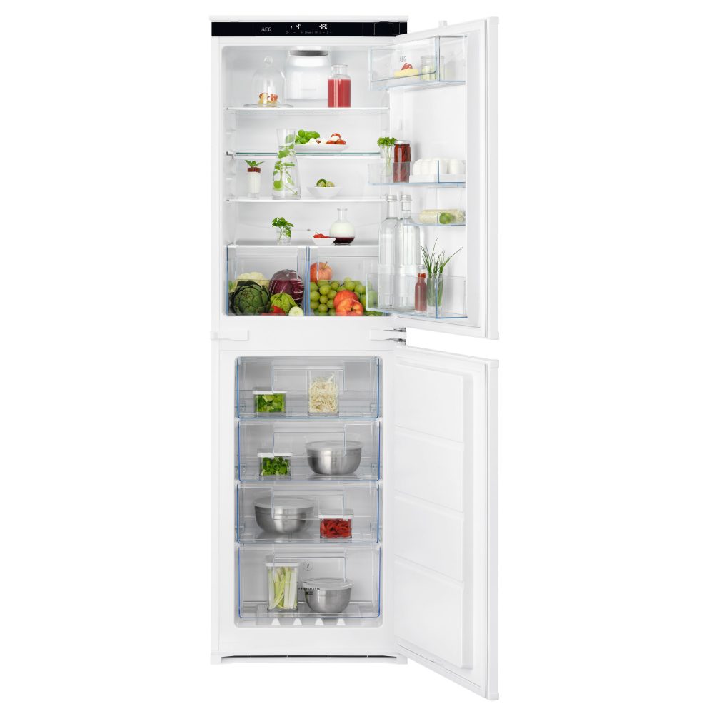 AEG 177cm Series 6000 Integrated 50/50 Frost Free Fridge Freezer OSC6T185ES