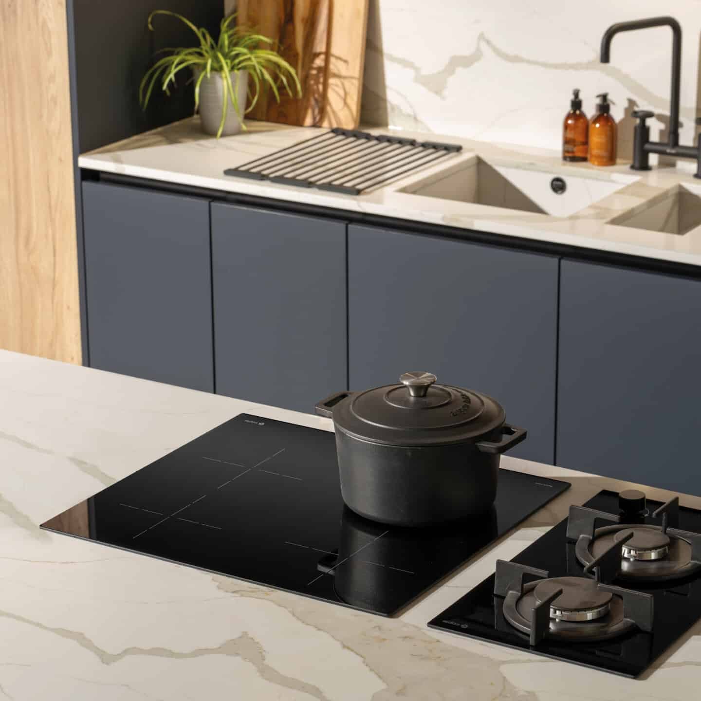 Caple 59cm Frameless 4 Zone Induction Hob C848I - BLACK Caple 59cm Frameless 4 Zone Induction Hob C848I - BLACK