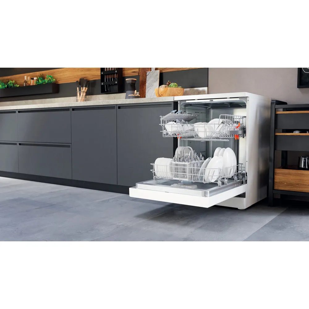 Hotpoint 60cm Freestanding Dishwasher H2F HL626 UK - WHITE Hotpoint 60cm Freestanding Dishwasher H2F HL626 UK - WHITE