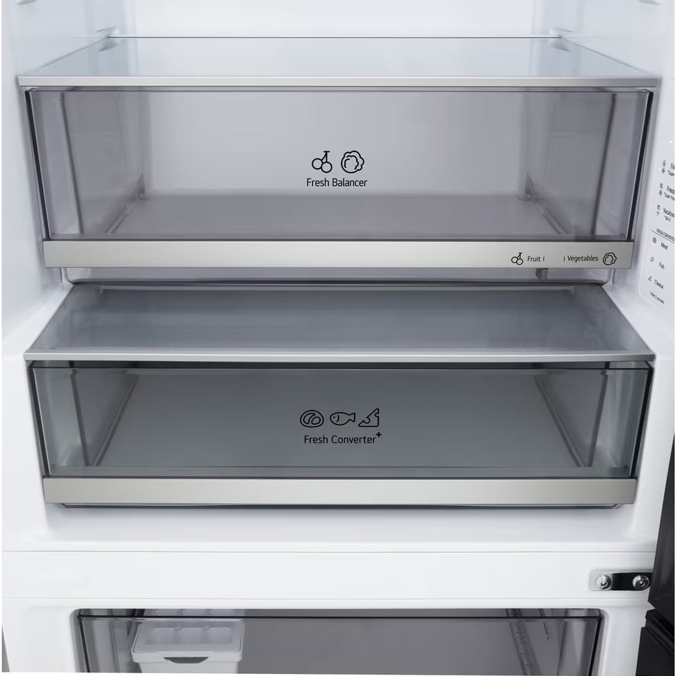LG 70cm Frost Free Fridge Freezer GBBW322CPY - Silver LG 70cm Frost Free Fridge Freezer GBBW322CPY - Silver