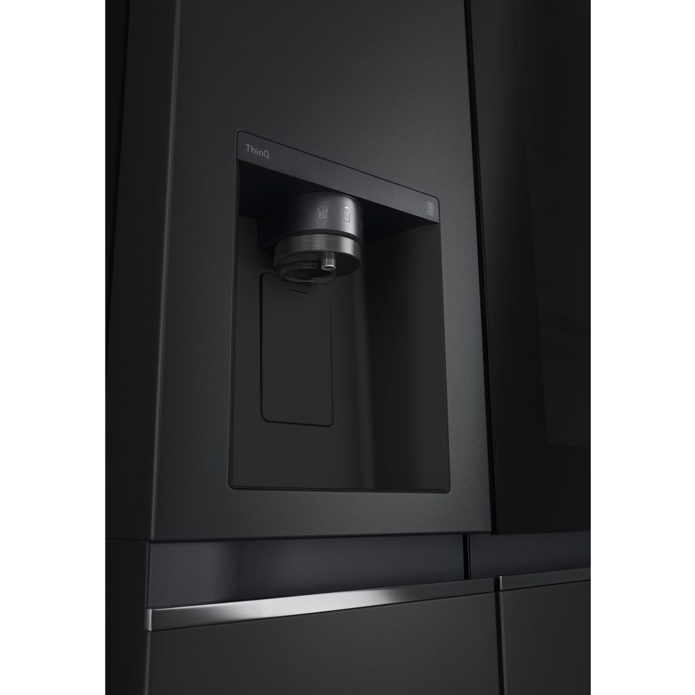LG Instaview American Style Fridge Freezer With Ice & Water Non Plumbed GSGV81EPLD - Black Steel LG Instaview American Style Fridge Freezer With Ice & Water Non Plumbed GSGV81EPLD - Black Steel