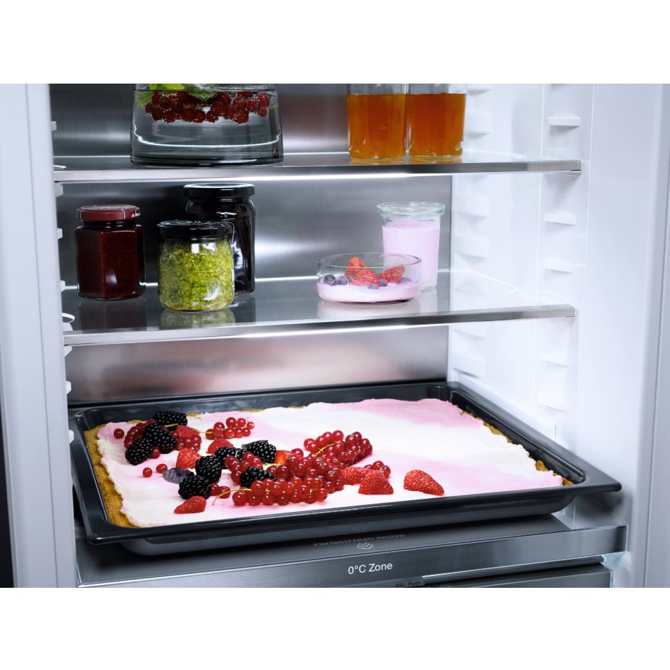 Miele 177cm Integrated 60/40 Frost Free Fridge Freezer KFN7744C Miele 177cm Integrated 60/40 Frost Free Fridge Freezer KFN7744C