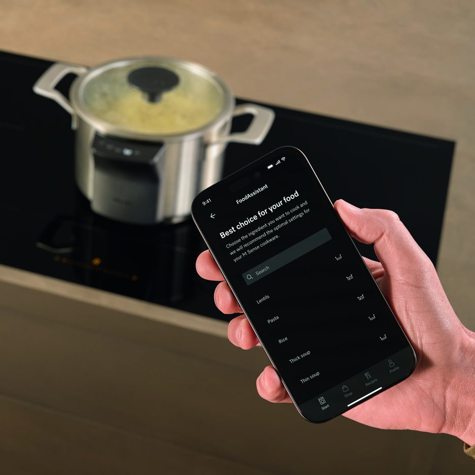 Miele 92cm Four Zone Panoramic Flex Induction Hob KM8575 FL - Black Miele 92cm Four Zone Panoramic Flex Induction Hob KM8575 FL - Black