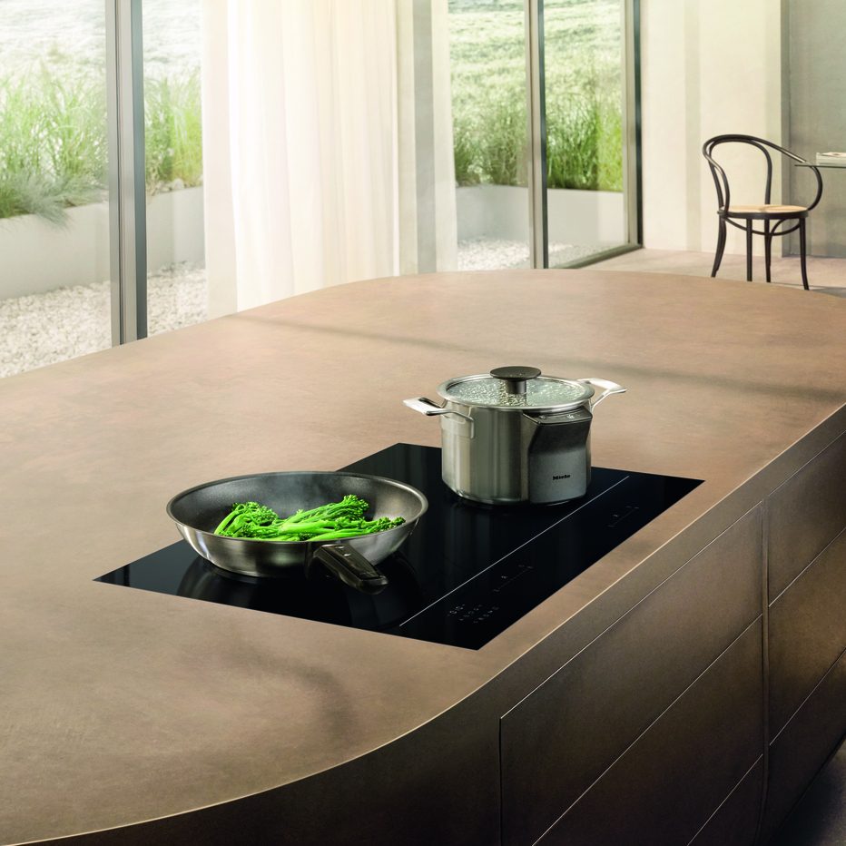 Miele 80cm Full Surface Induction Hob KM8885-2 FL DIAMONDFINISH - Black Miele 80cm Full Surface Induction Hob KM8885-2 FL DIAMONDFINISH - Black