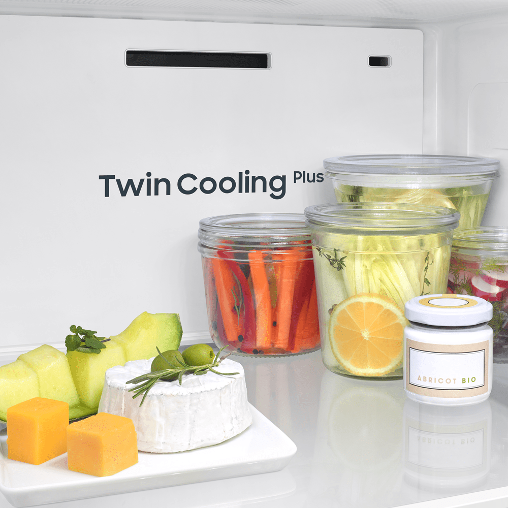 Samsung Bespoke AI Series 7 American Style Fridge Freezer Non Ice & Water RS70F67QCFEU - Black Steel Samsung Bespoke AI Series 7 American Style Fridge Freezer Non Ice & Water RS70F67QCFEU - Black Steel