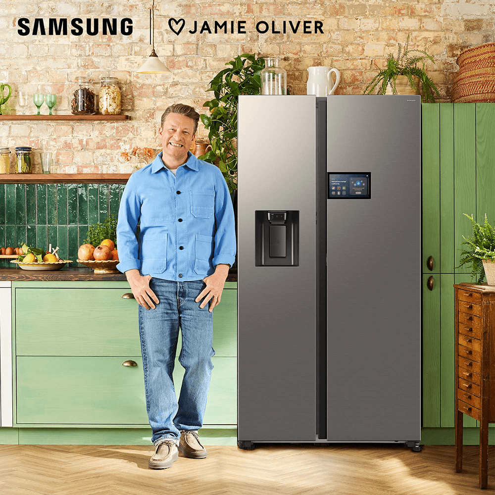 Samsung S9 American Style Fridge Freezer With Ice & Water RS90F64EDTEU - Silver Samsung S9 American Style Fridge Freezer With Ice & Water RS90F64EDTEU - Silver