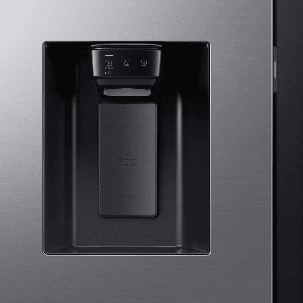 Samsung S9 American Style Fridge Freezer With Ice & Water RS90F64EDTEU - Silver Samsung S9 American Style Fridge Freezer With Ice & Water RS90F64EDTEU - Silver