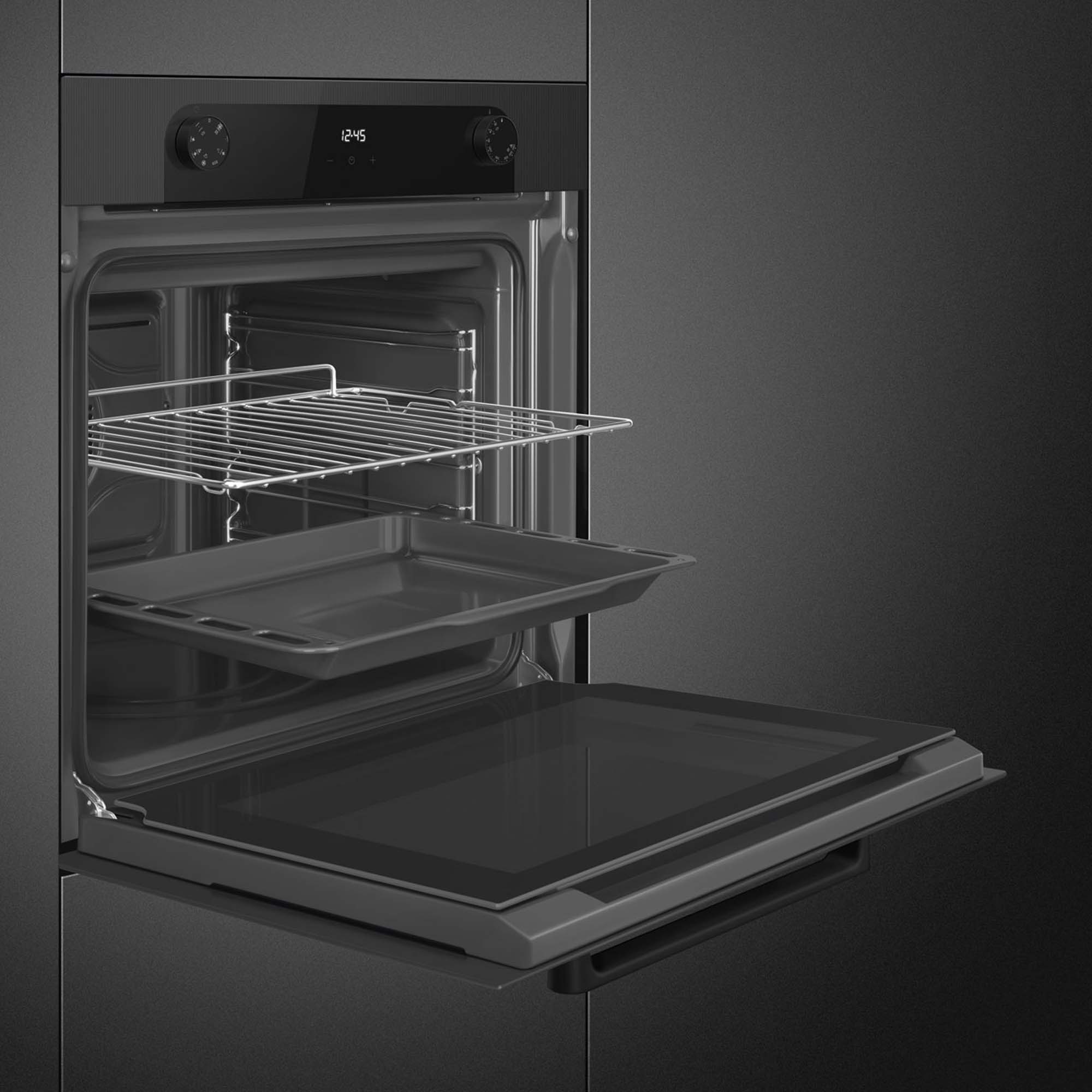 Smeg Musa Built In Single Oven SF6200TBI - Black Smeg Musa Built In Single Oven SF6200TBI - Black