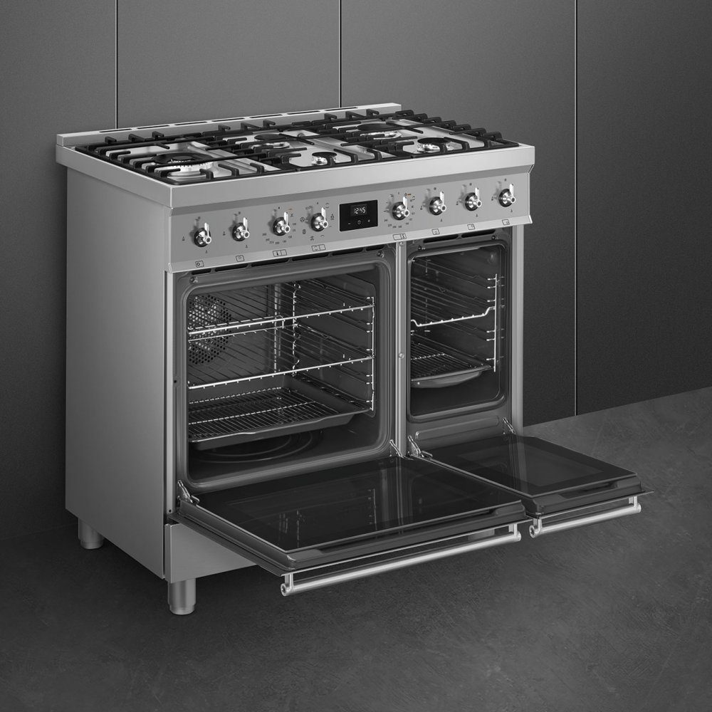 Smeg 90cm Dual Fuel Range Cooker C92GMX2 - Stainless Steel Smeg 90cm Dual Fuel Range Cooker C92GMX2 - Stainless Steel