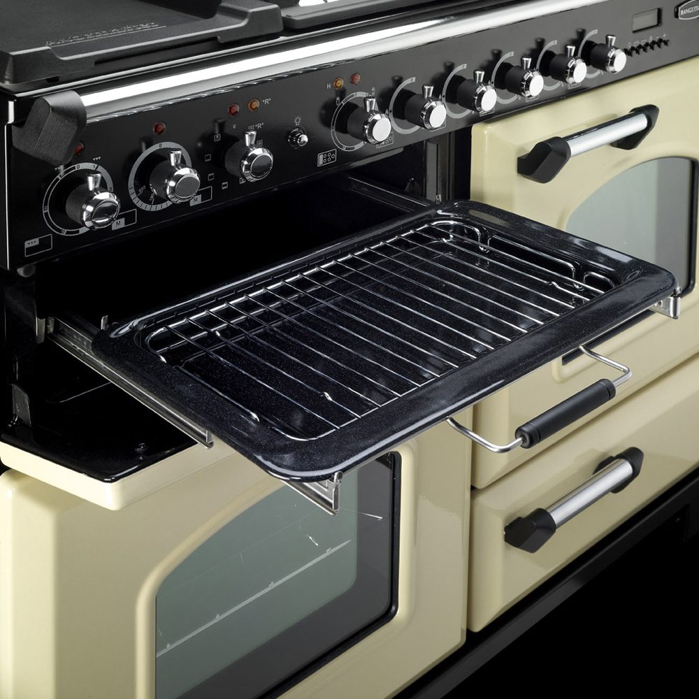Rangemaster Classic Deluxe 110cm Dual Fuel Range Cooker 79790 CDL110DFFCR/C - Cream Rangemaster Classic Deluxe 110cm Dual Fuel Range Cooker 79790 CDL110DFFCR/C - Cream