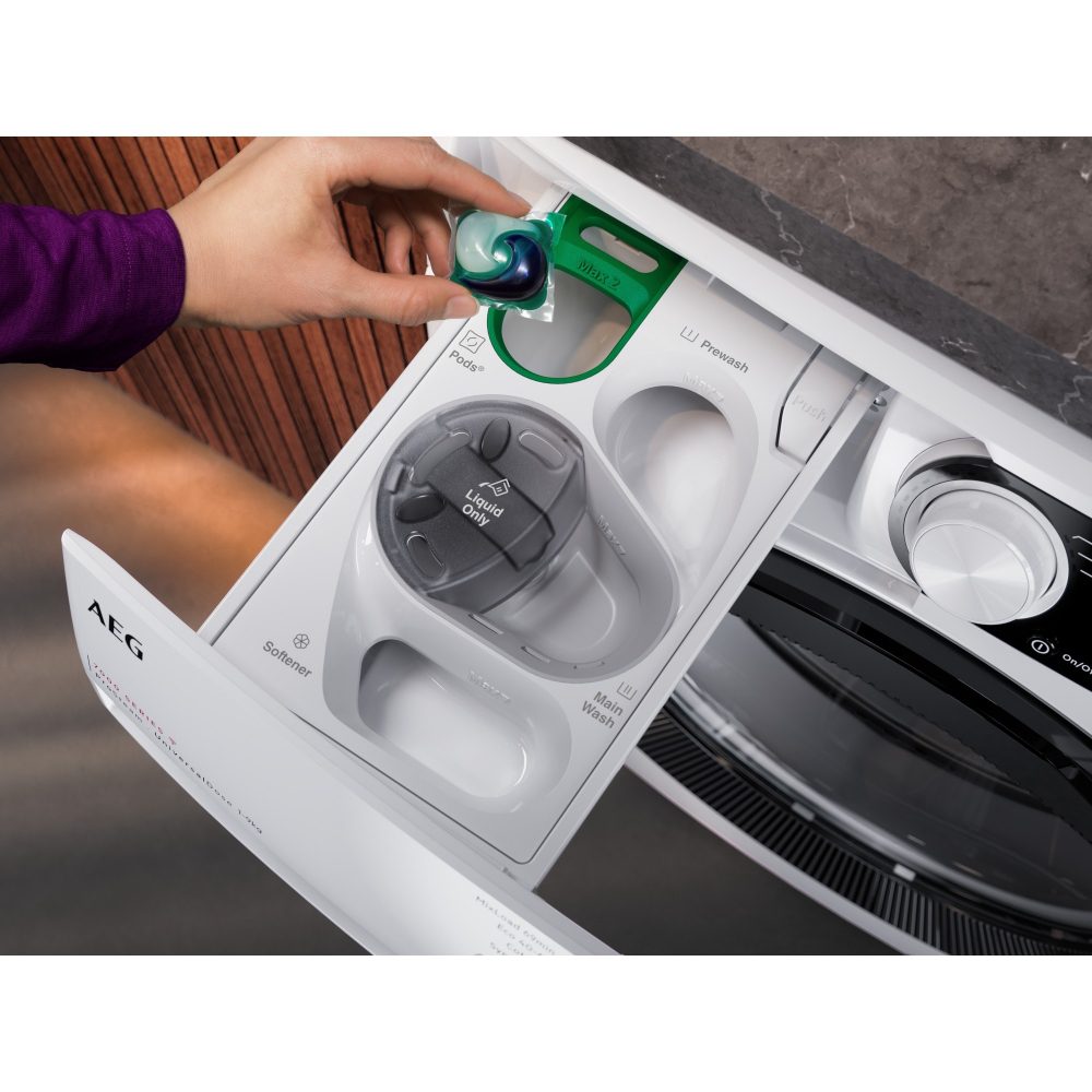 AEG 10kg Series 7000 ProSteam Universal Dose Washing Machine 1600rpm LFR74164UC - WHITE AEG 10kg Series 7000 ProSteam Universal Dose Washing Machine 1600rpm LFR74164UC - WHITE
