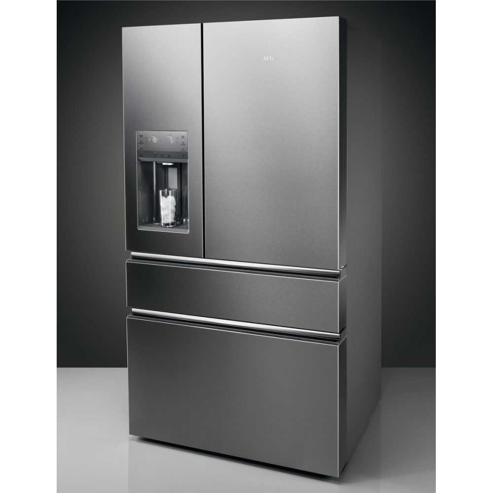 AEG Series 9000 French Style Fridge Freezer With Ice And Water RMB954F9VX - STAINLESS STEEL AEG Series 9000 French Style Fridge Freezer With Ice And Water RMB954F9VX - STAINLESS STEEL