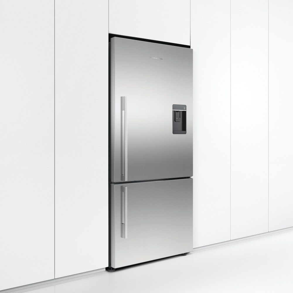 Fisher Paykel 79cm Fridge Freezer Right Hinged With Ice & Water RF522BRXFDU5 - STAINLESS STEEL Fisher Paykel 79cm Fridge Freezer Right Hinged With Ice & Water RF522BRXFDU5 - STAINLESS STEEL