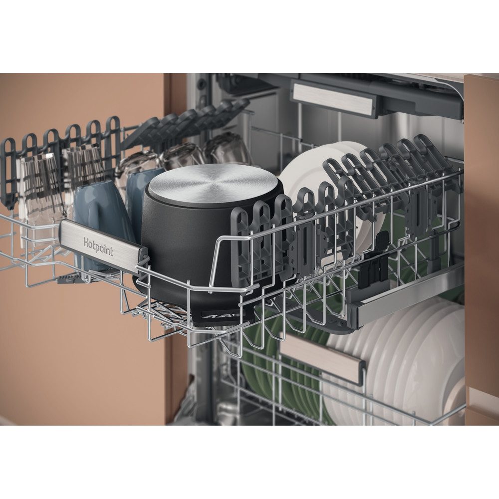 Hotpoint 60cm Fully Integrated Dishwasher H7IHP42LUK Hotpoint 60cm Fully Integrated Dishwasher H7IHP42LUK