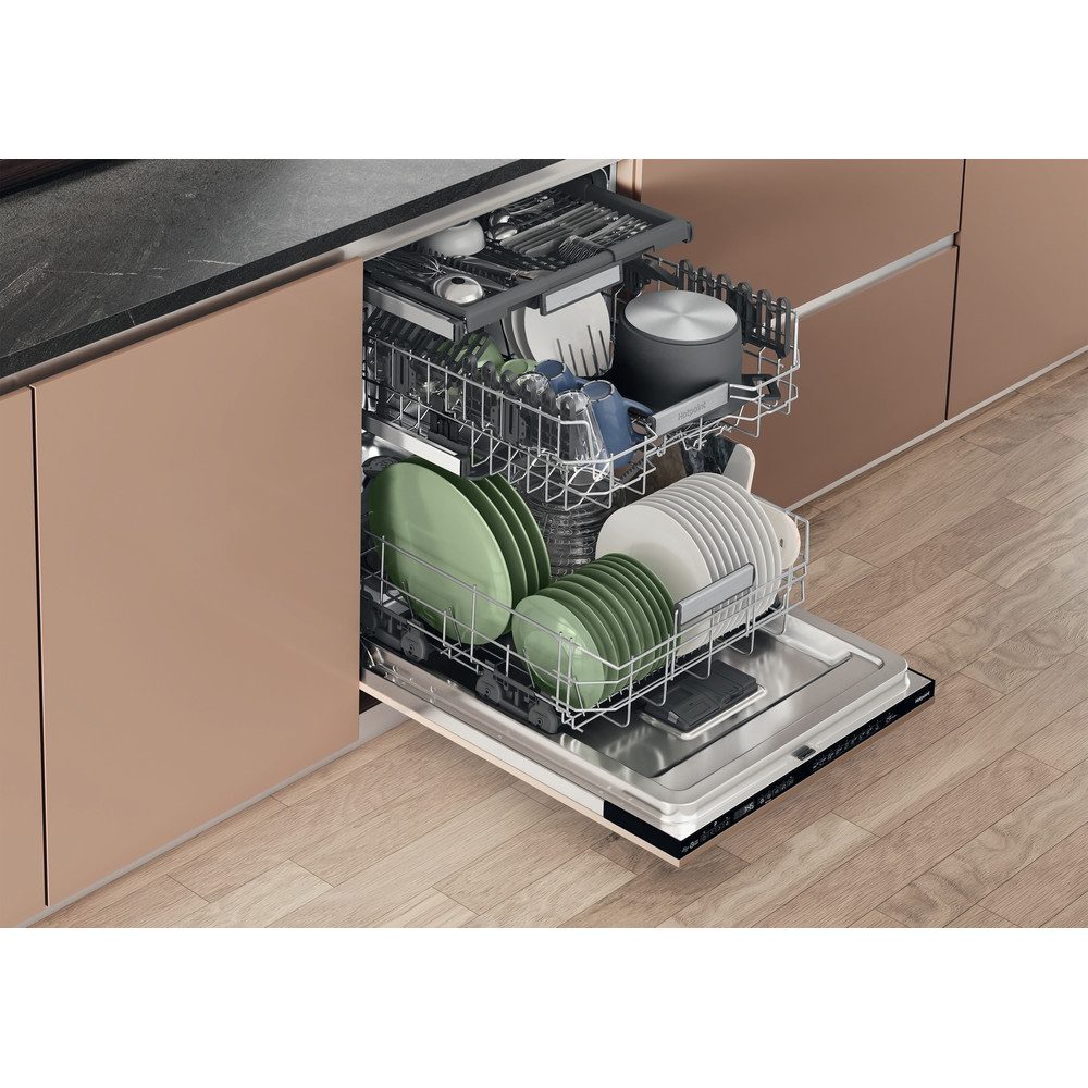 Hotpoint 60cm Fully Integrated Dishwasher H7IHP42LUK Hotpoint 60cm Fully Integrated Dishwasher H7IHP42LUK