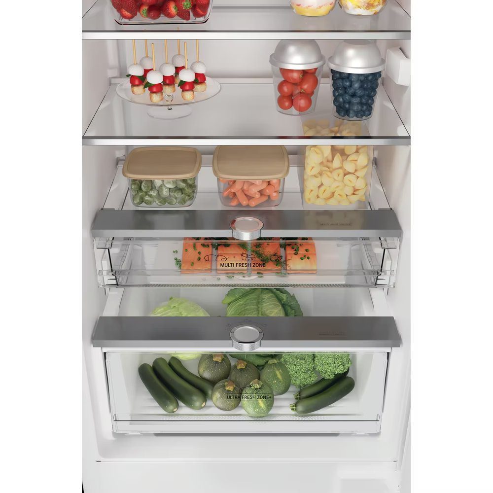 Hotpoint HTC20T322 194cm Integrated 70/30 Frost Free Fridge Freezer Hotpoint HTC20T322 194cm Integrated 70/30 Frost Free Fridge Freezer