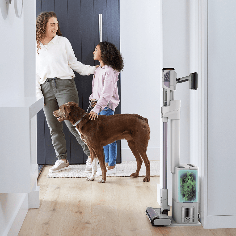 Shark Shark Detect Pro Cordless Vacuum Cleaner with Auto-Empty System 1.3 Litre IW3510UK - WHITE Shark Shark Detect Pro Cordless Vacuum Cleaner with Auto-Empty System 1.3 Litre IW3510UK - WHITE