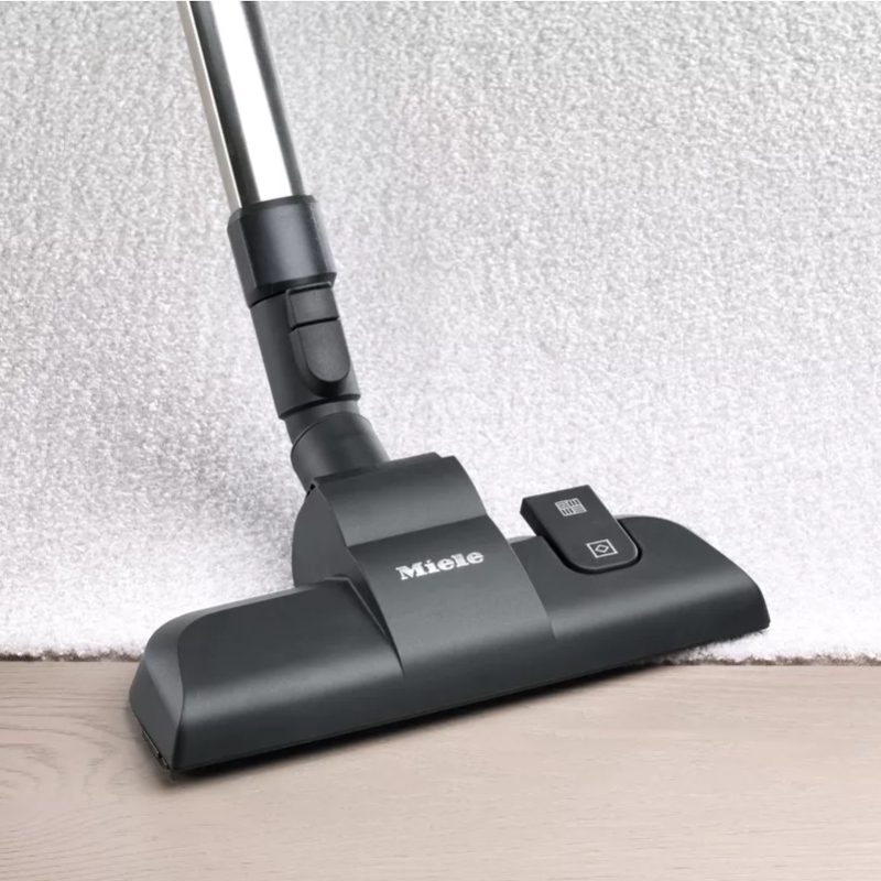 Miele 12034830 Cylinder Vacuum Cleaner C2 CAT DOG - Red Miele 12034830 Cylinder Vacuum Cleaner C2 CAT DOG - Red