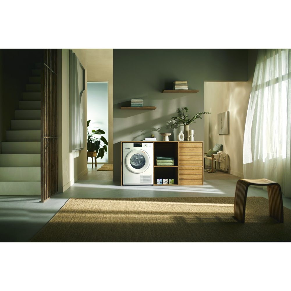 Miele 8kg Heat Pump Condenser Tumble Dryer TSD263WP - White Miele 8kg Heat Pump Condenser Tumble Dryer TSD263WP - White