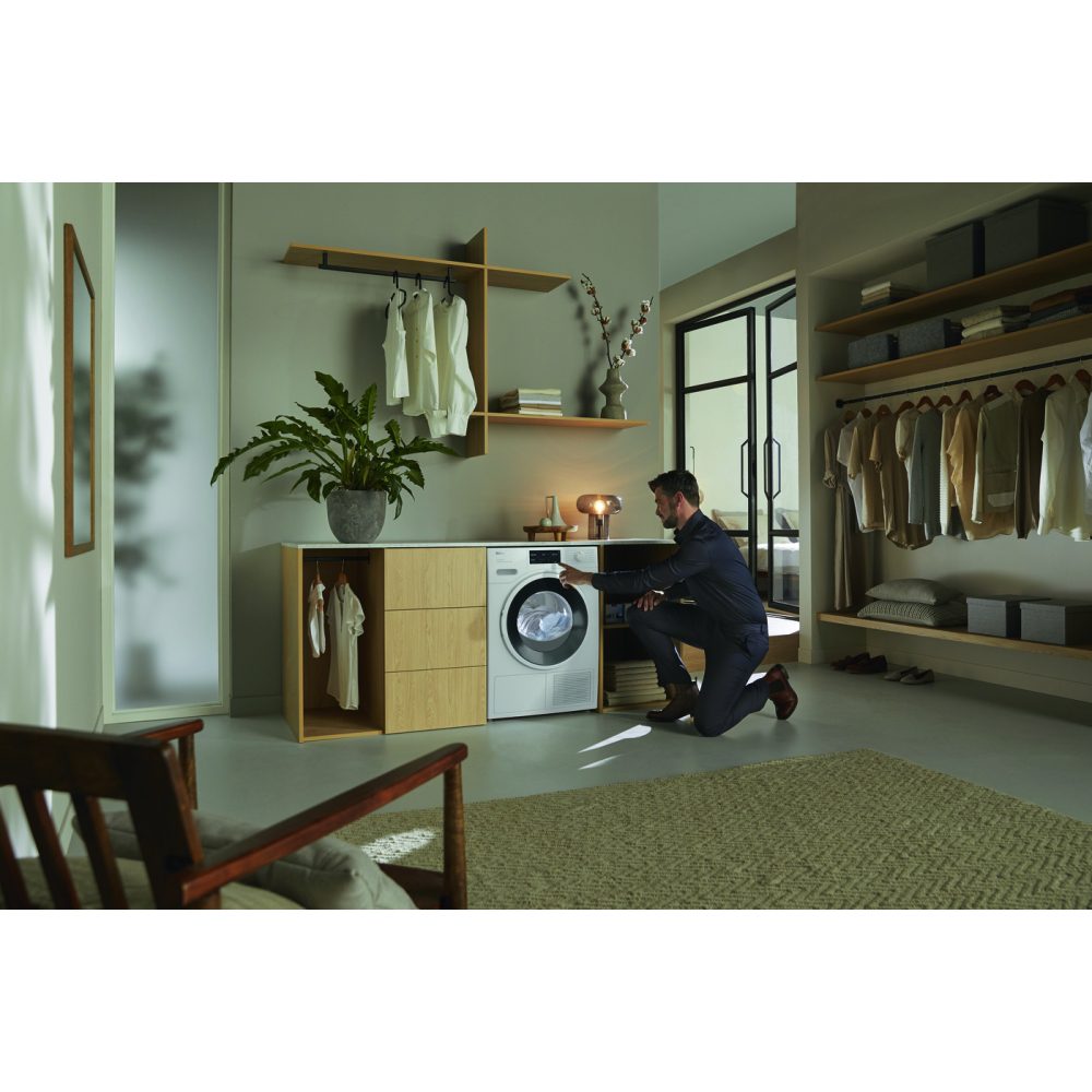 Miele 9kg Heat Pump Condenser Tumble Dryer TSL783WP - White Miele 9kg Heat Pump Condenser Tumble Dryer TSL783WP - White