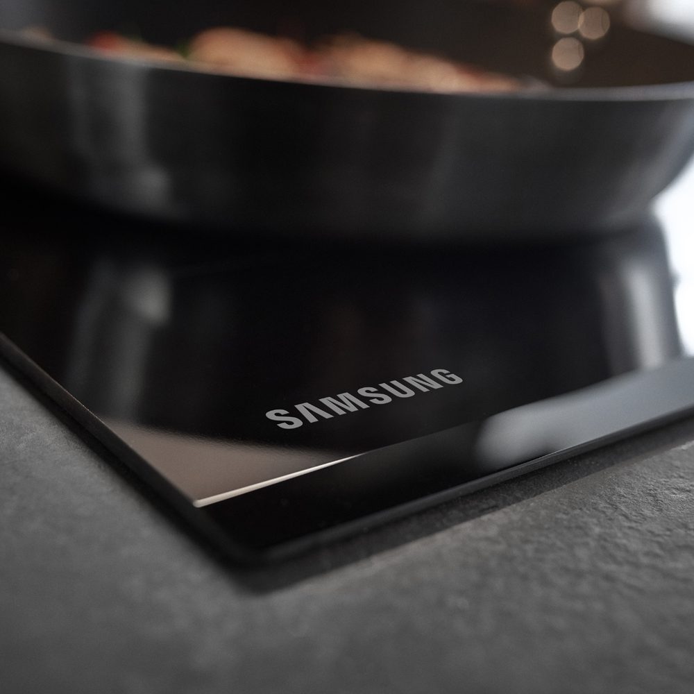 Samsung NZ84T9770EK 80cm Infinite Range Four Zone Flex Induction Hob - BLACK Samsung NZ84T9770EK 80cm Infinite Range Four Zone Flex Induction Hob - BLACK