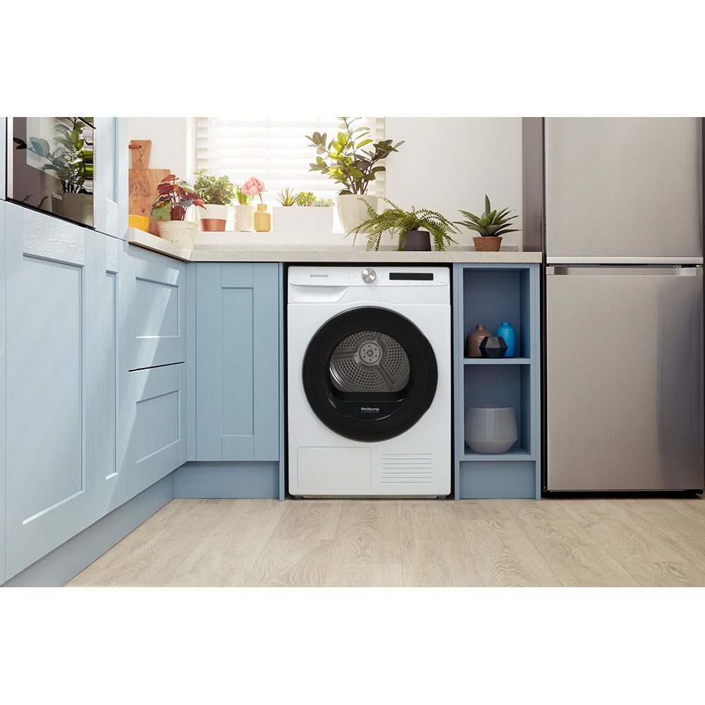 Samsung 9kg Series 5+ Heat Pump Condenser Tumble Dryer DV90T5240AW - WHITE Samsung 9kg Series 5+ Heat Pump Condenser Tumble Dryer DV90T5240AW - WHITE