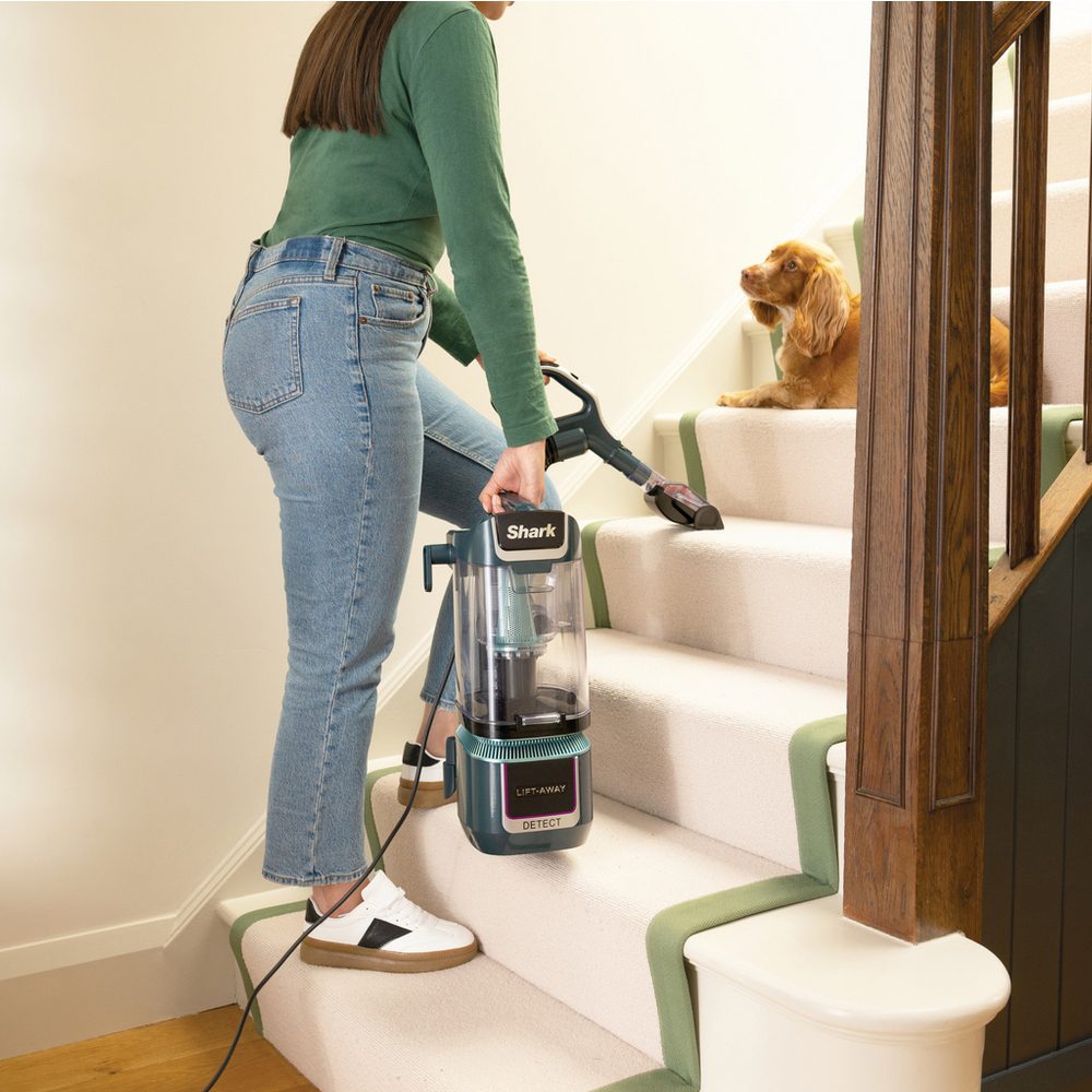 Shark Detect Pet Pro Upright Corded Vacuum LA791UKT - Silver Shark Detect Pet Pro Upright Corded Vacuum LA791UKT - Silver