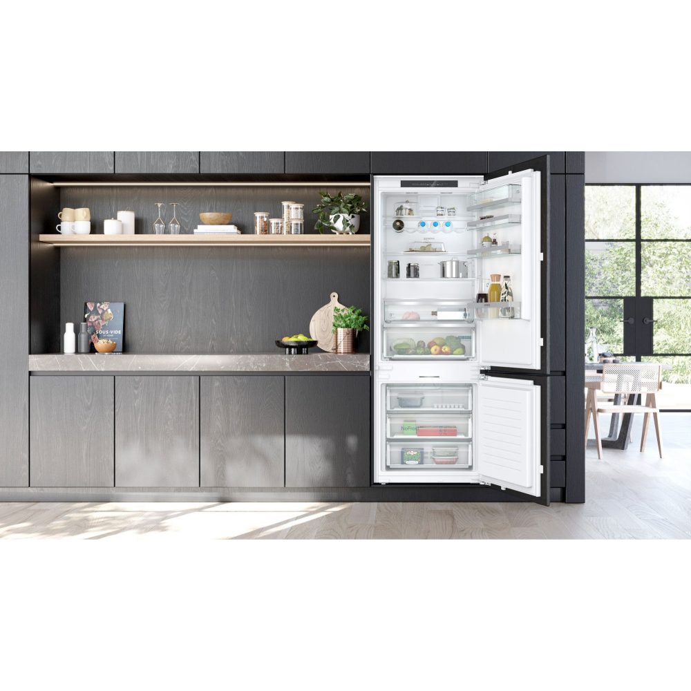 Siemens 194cm IQ KB96NADD0G - 500 71cm Wide Integrated 60/40 Frost Free Fridge Freezer Siemens 194cm IQ KB96NADD0G - 500 71cm Wide Integrated 60/40 Frost Free Fridge Freezer