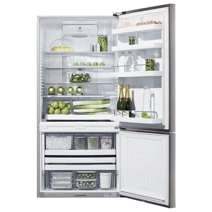 Fisher Paykel 79cm Fridge Freezer Right Hinged With Ice & Water RF522BRXFDU5 - STAINLESS STEEL Fisher Paykel 79cm Fridge Freezer Right Hinged With Ice & Water RF522BRXFDU5 - STAINLESS STEEL