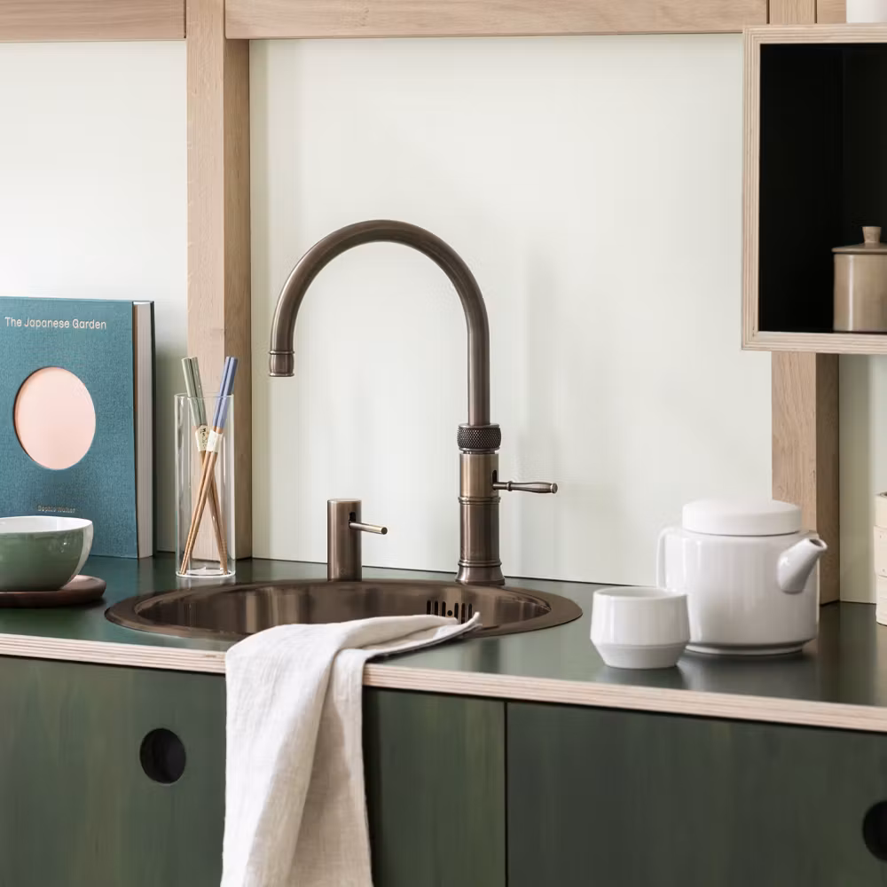 Quooker Classic Round Fusion 3-in-1 Boiling Water Tap PRO3 CLASSIC FUSION ROUND PTN CFNRPTB - Patinated Brass Quooker Classic Round Fusion 3-in-1 Boiling Water Tap PRO3 CLASSIC FUSION ROUND PTN CFNRPTB - Patinated Brass