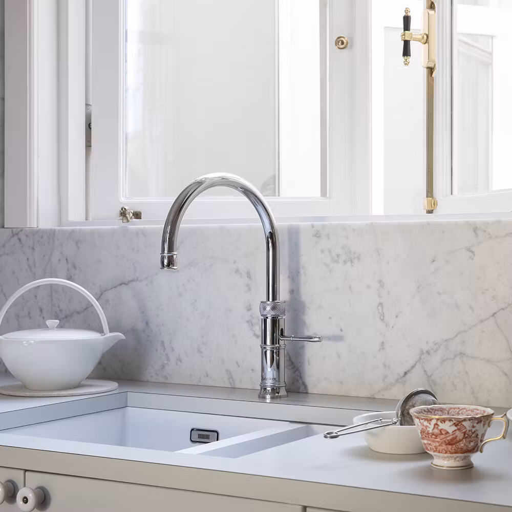 Quooker Combi Classic Fusion Round 3-in-1 Boiling Water Tap COMBI 2.2 CLASSIC FUSION ROUND CHROME CFNRCHR - Chrome Quooker Combi Classic Fusion Round 3-in-1 Boiling Water Tap COMBI 2.2 CLASSIC FUSION ROUND CHROME CFNRCHR - Chrome
