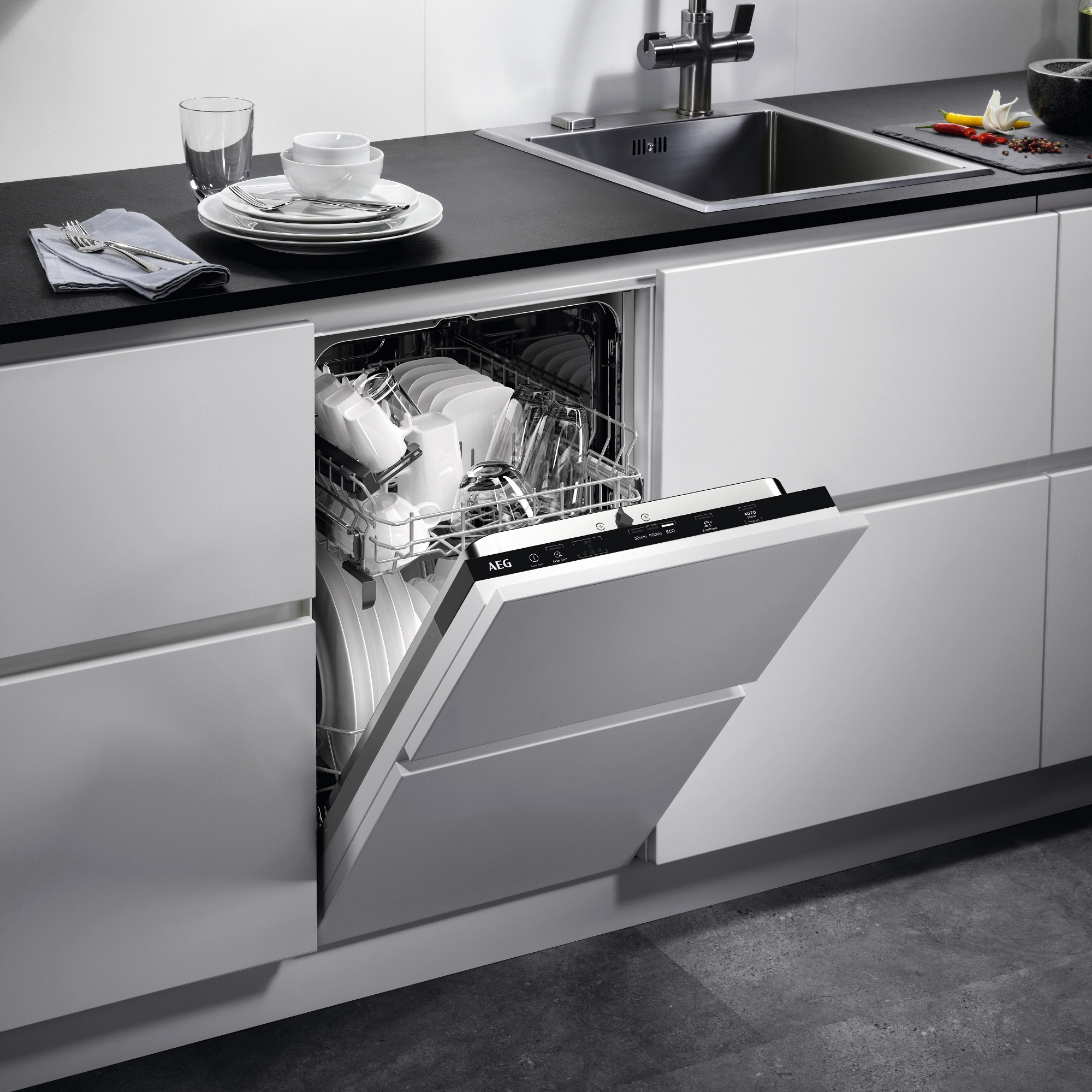 AEG 45cm Series 5000 Fully Integrated Dishwasher FSE52407Z AEG 45cm Series 5000 Fully Integrated Dishwasher FSE52407Z