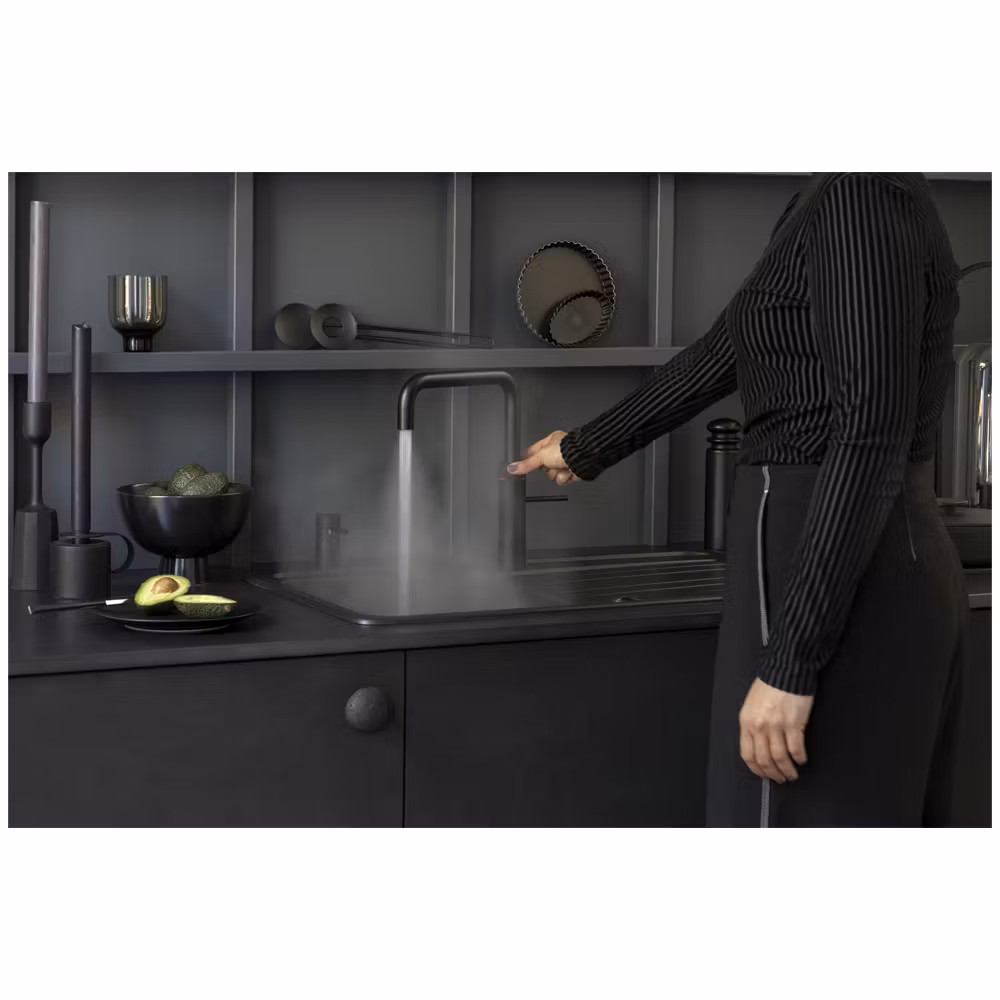 Quooker Square Fusion 3-in-1 Boiling Water Tap PRO3 FUSION SQUARE BLACK FNSBLK - Black Quooker Square Fusion 3-in-1 Boiling Water Tap PRO3 FUSION SQUARE BLACK FNSBLK - Black
