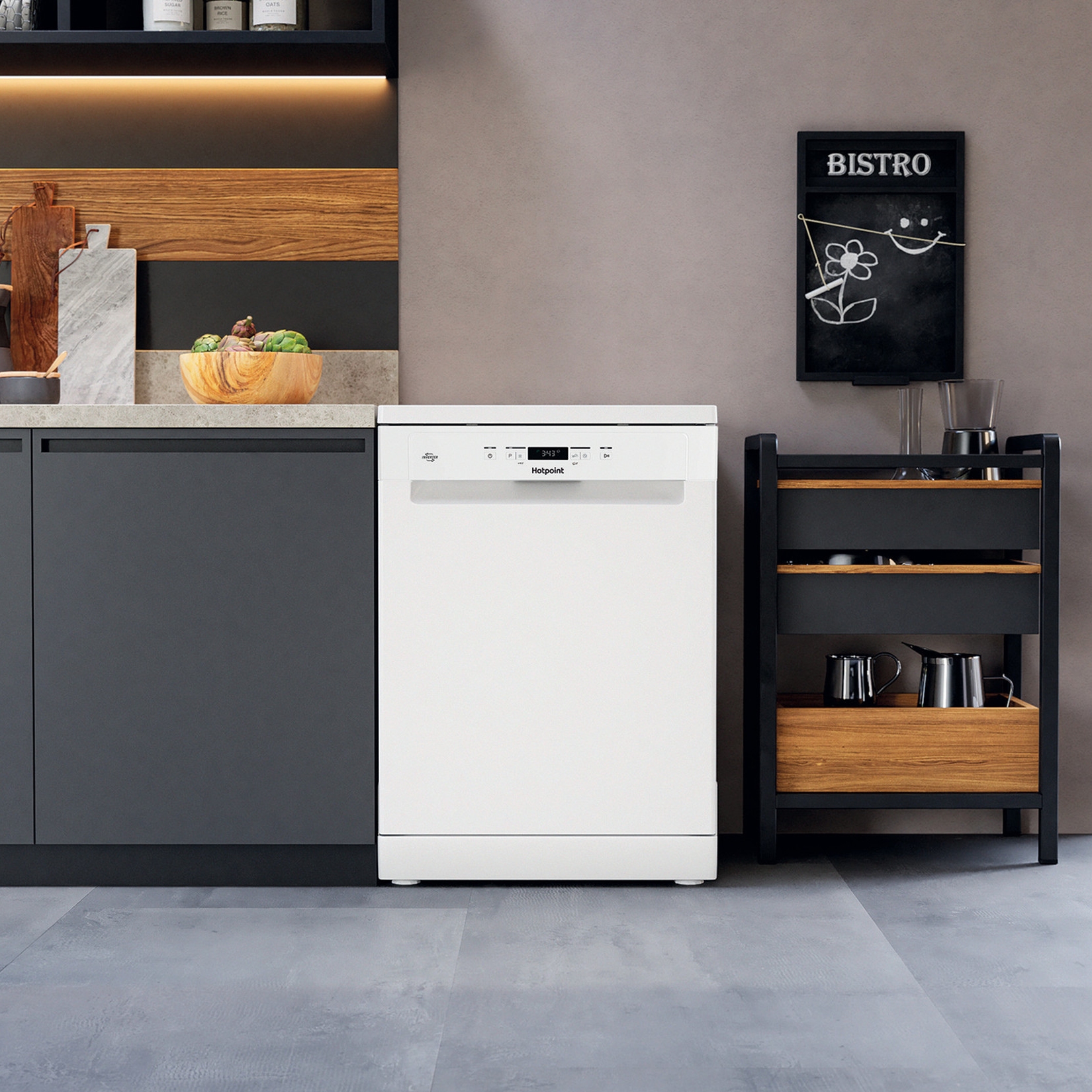 Hotpoint 60cm Freestanding Dishwasher HP2FFC14BN6WUK - White Hotpoint 60cm Freestanding Dishwasher HP2FFC14BN6WUK - White