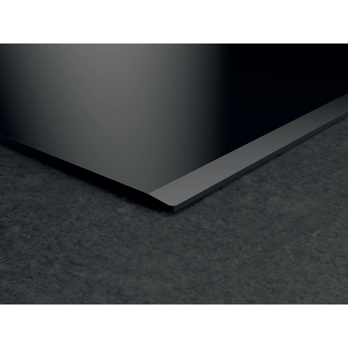 AEG 59cm Exclusiv Series 7000 Bevelled Edge 4 Zone Induction Hob SI64IB1BFB - Black AEG 59cm Exclusiv Series 7000 Bevelled Edge 4 Zone Induction Hob SI64IB1BFB - Black