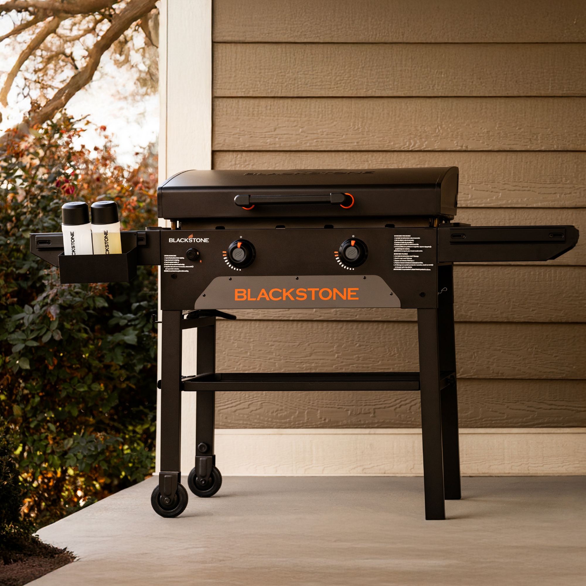 Blackstone 28" Original Omnivore Blackout Griddle Cooking Station with Hood 257-2287DK - Black Blackstone 28" Original Omnivore Blackout Griddle Cooking Station with Hood 257-2287DK - Black