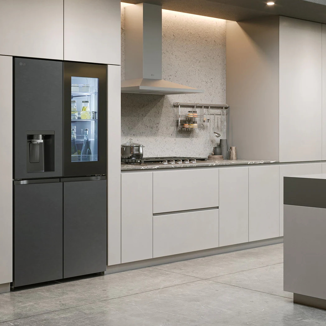 LG Four Door InstaView Fridge Freezer With Water Dispenser & Ice Maker GMK960EV2E - Black Steel LG Four Door InstaView Fridge Freezer With Water Dispenser & Ice Maker GMK960EV2E - Black Steel